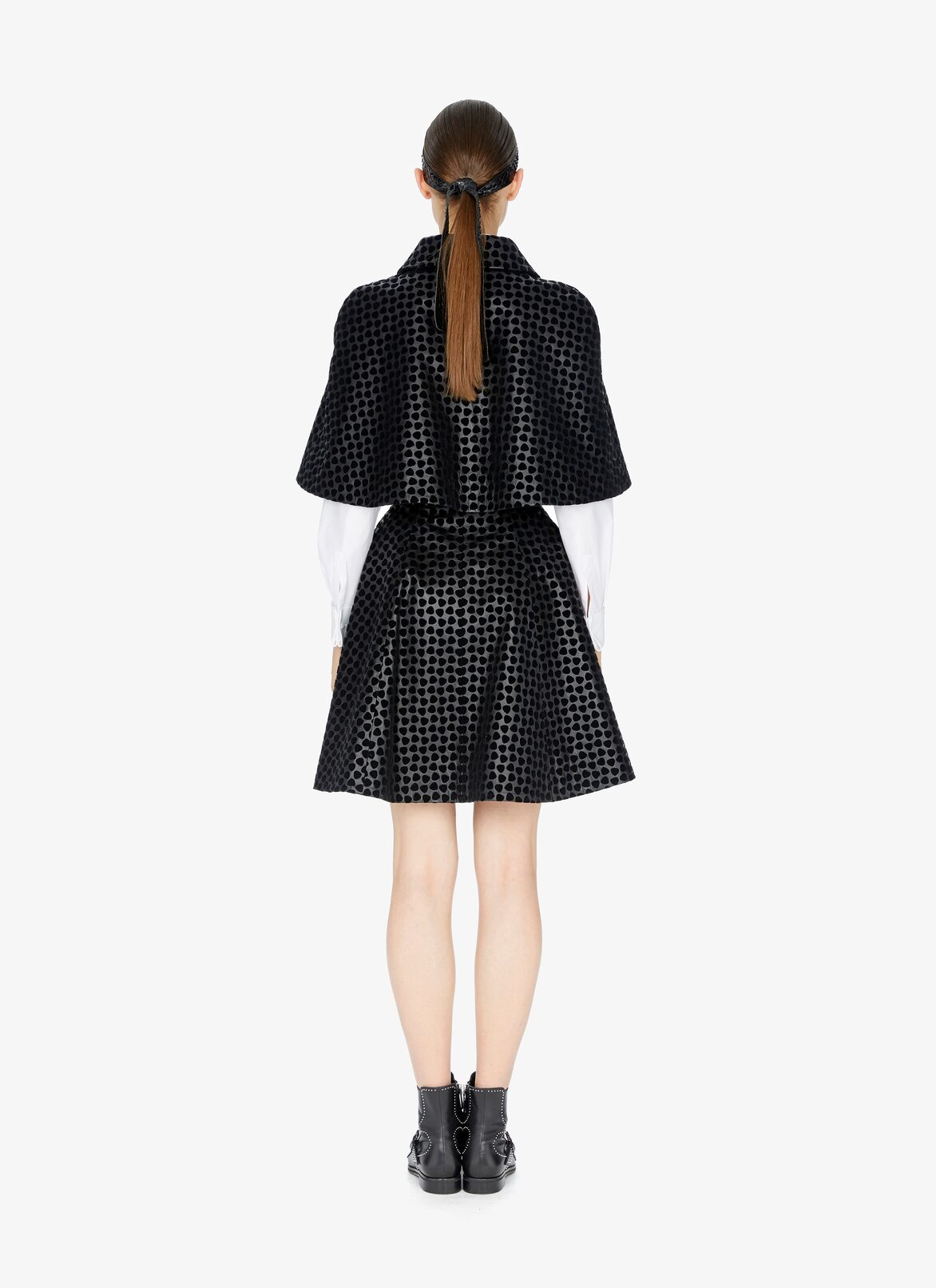 Cropped Lambskin Cape ALAÏA BLACK CROPPED LAMBSKIN CAPE